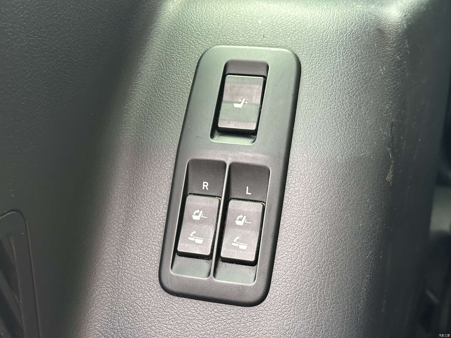 Toyota Prado, 2015 27