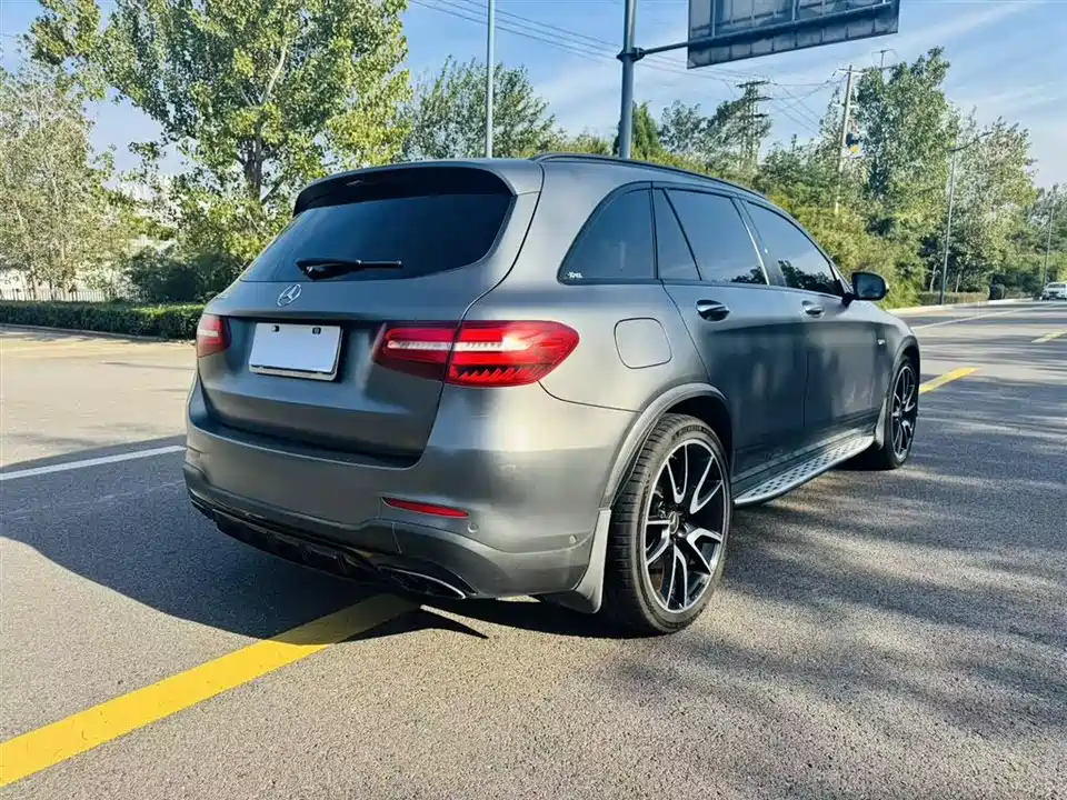 Mercedes-Benz GLC AMG