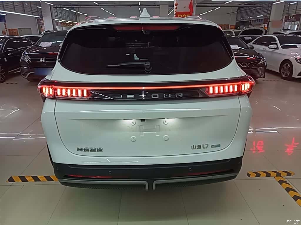 Jetour L7, 2025 6