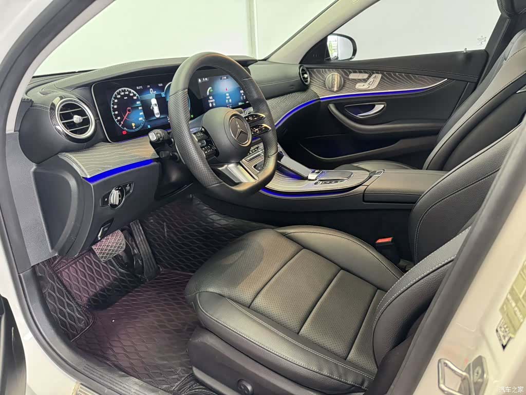 Mercedes-Benz E-Class, 2022 10