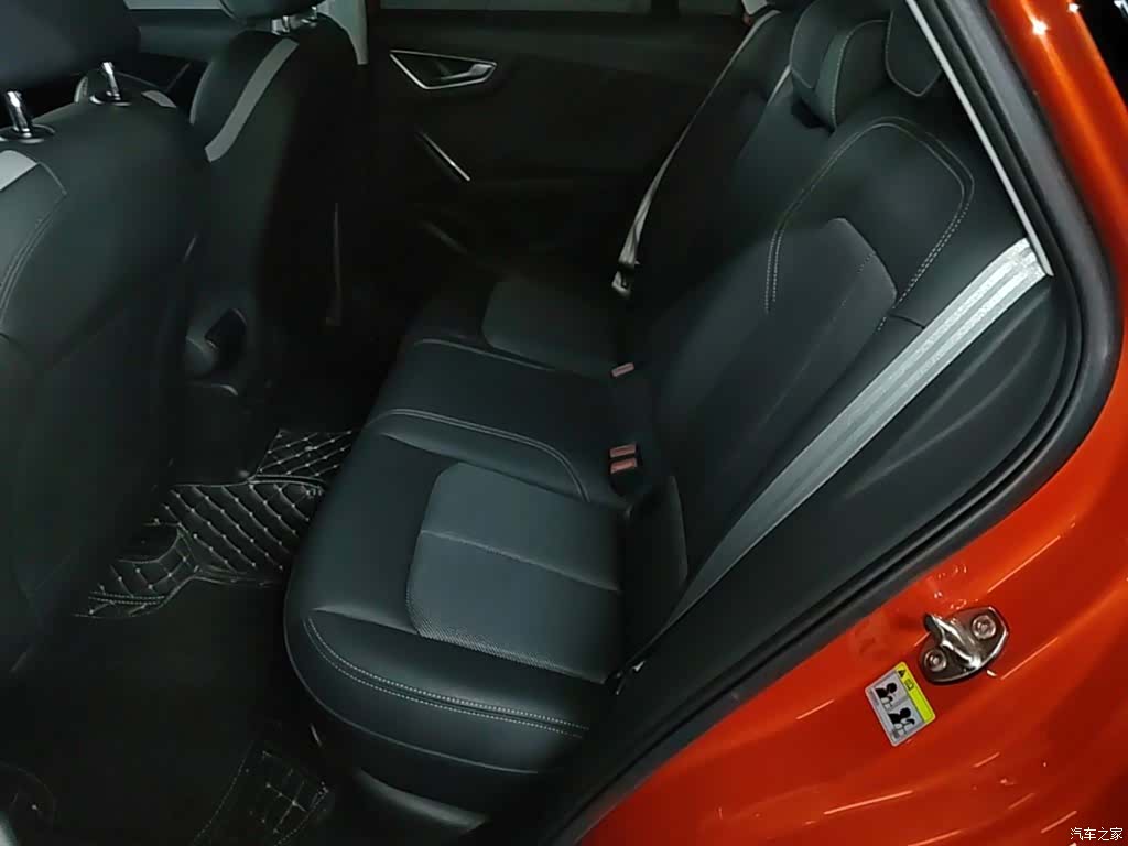 Audi Q2L, 2020 17