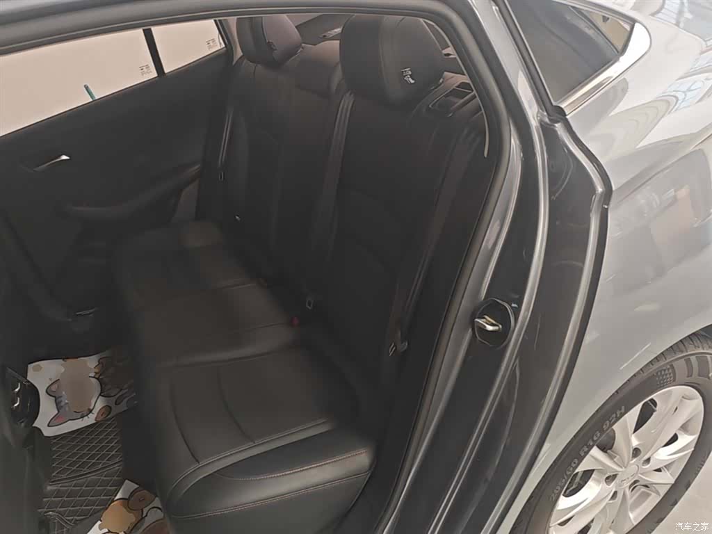 Roewe i5, 2025 17