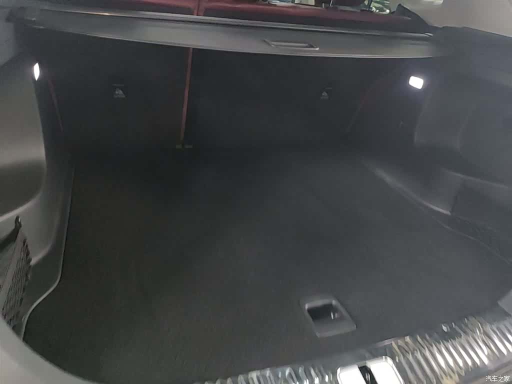 Hongqi HS5, 2023 19