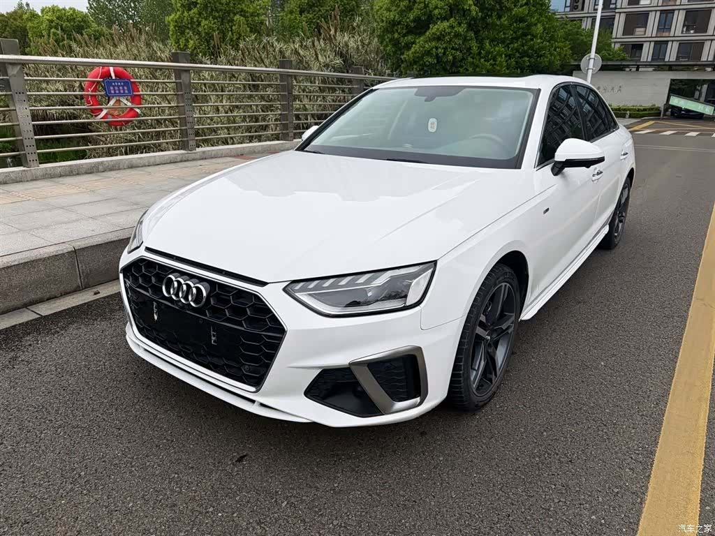 Audi A4L, 2022 1