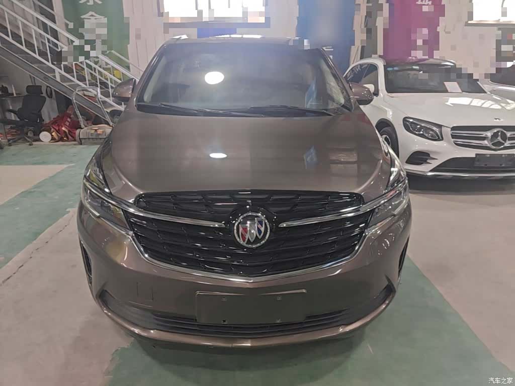 Buick GL8, 2021 3