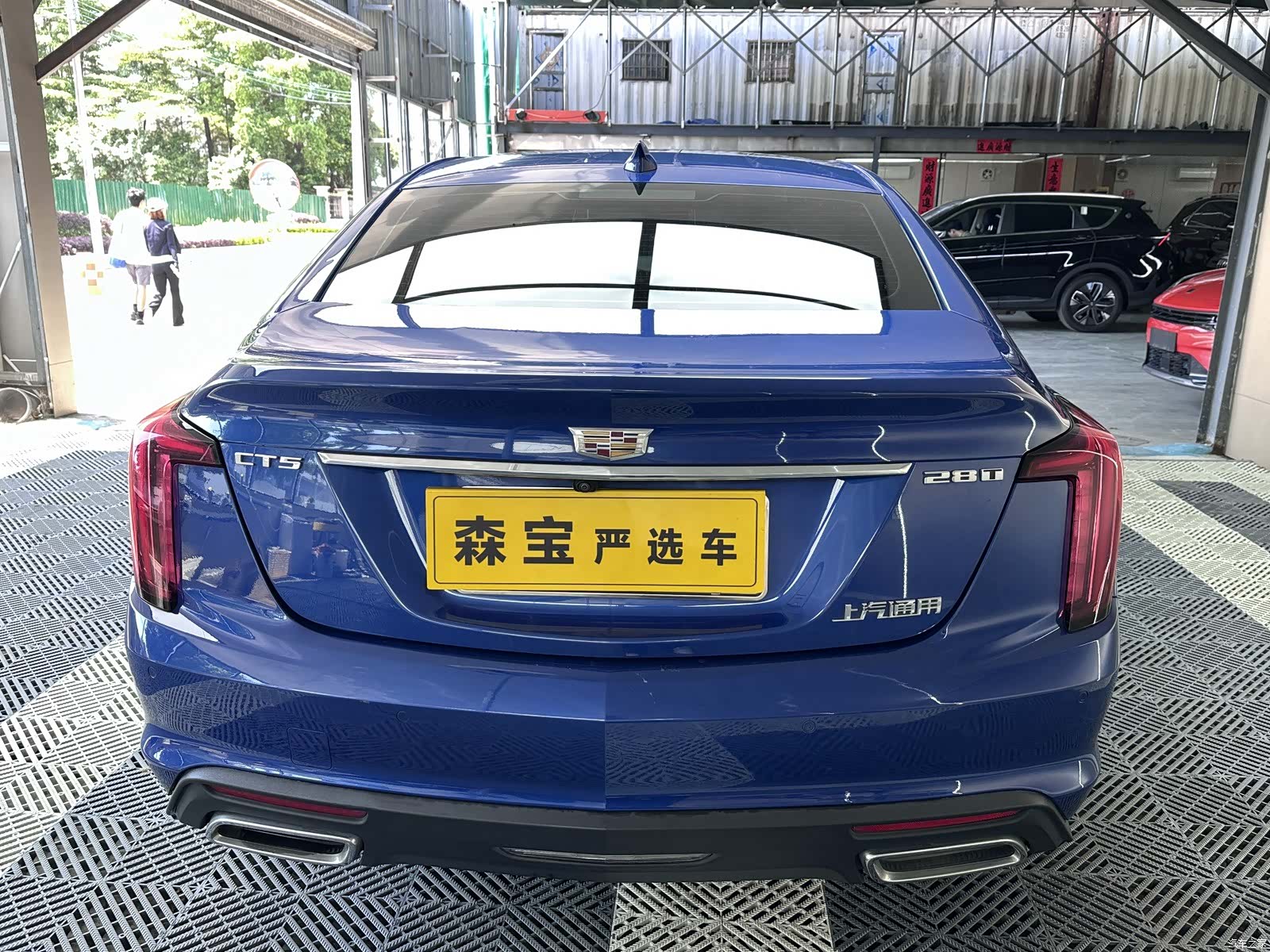 Cadillac CT5, 2022 все фото