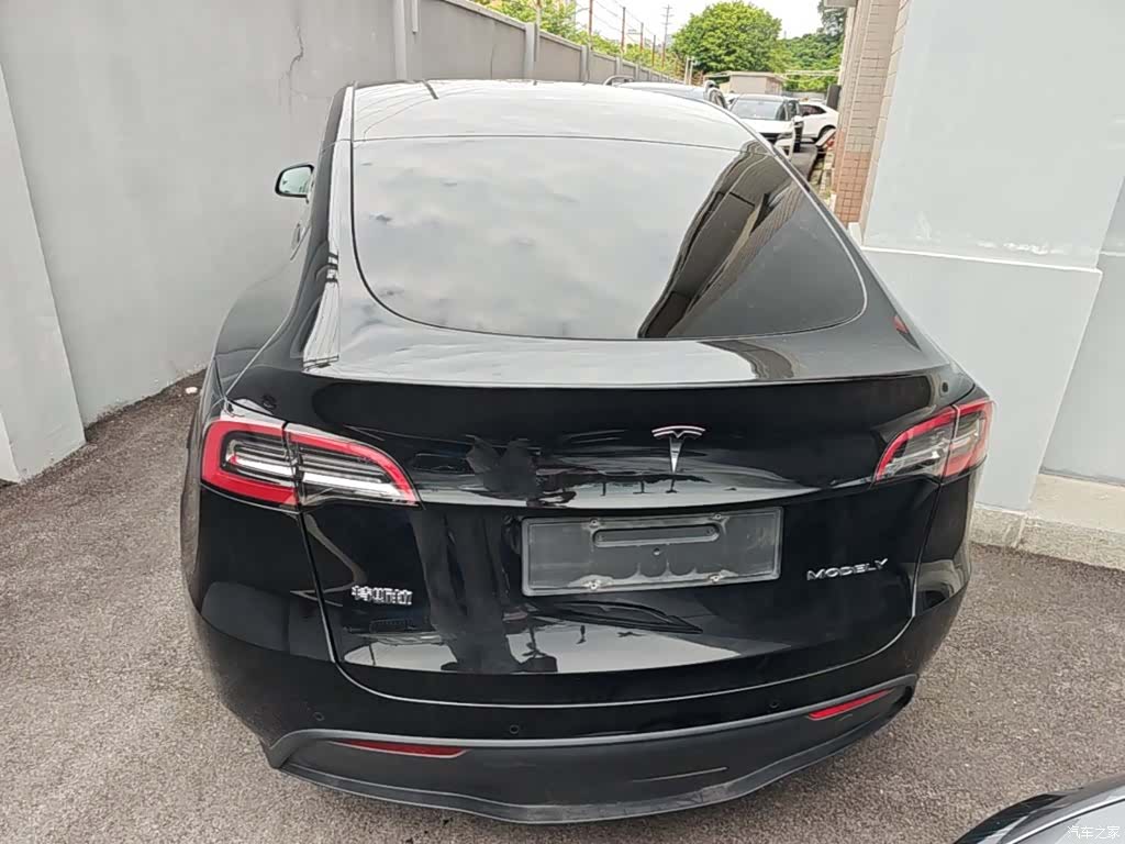 Tesla Model Y, 2022 6