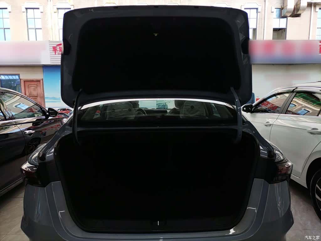 Geely Binray, 2026 15