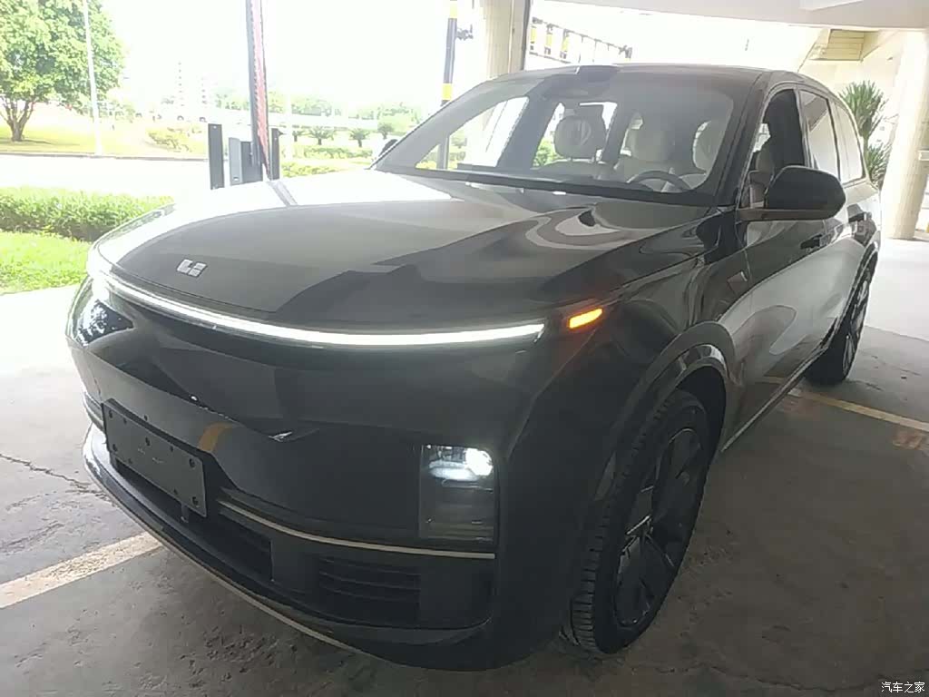 Li Auto L9, 2025 1