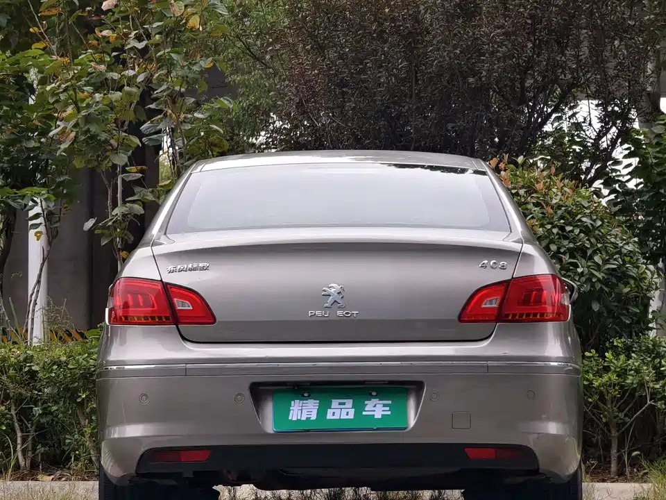 Peugeot 408