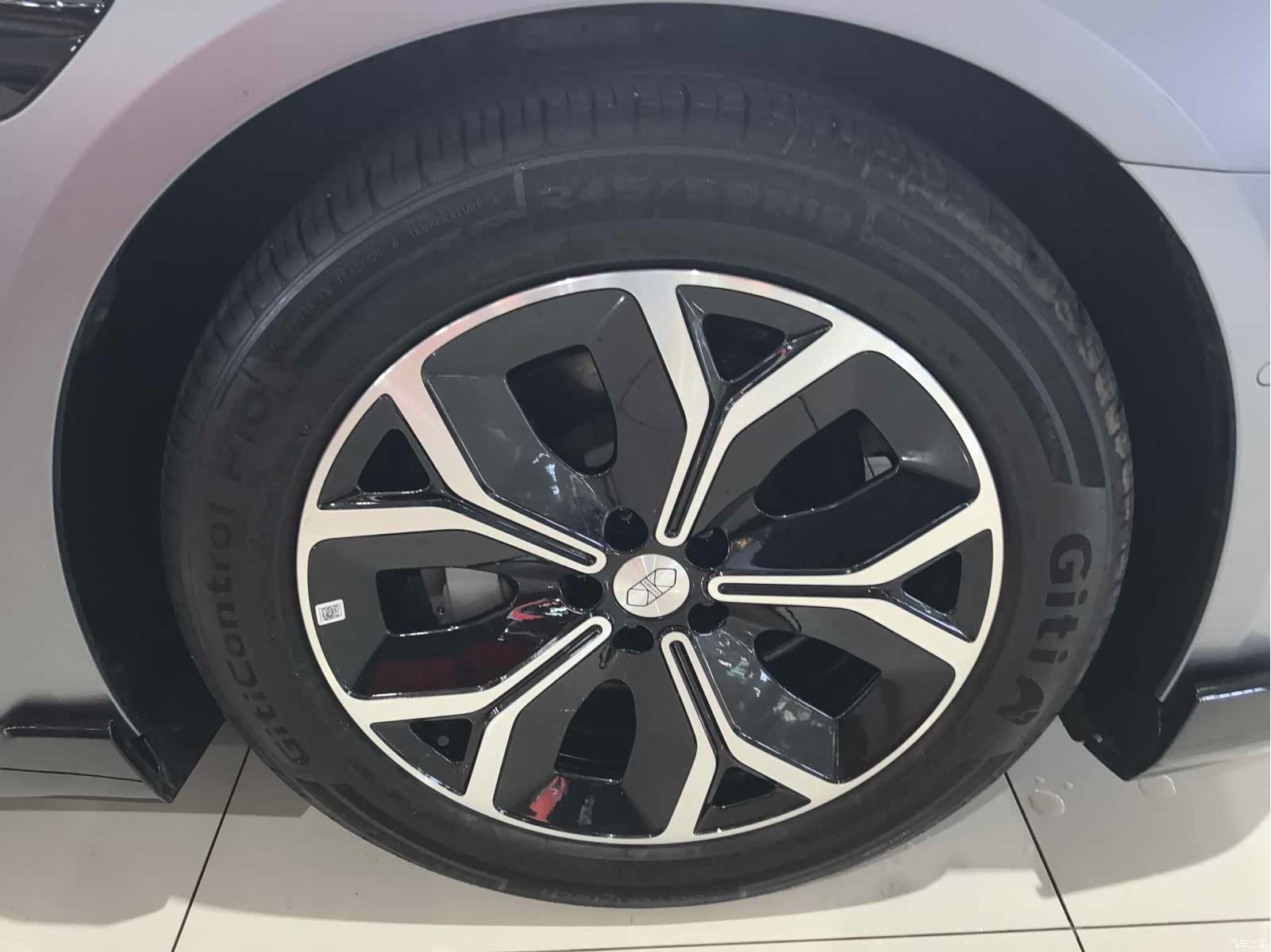Luxeed S7, 2025 17