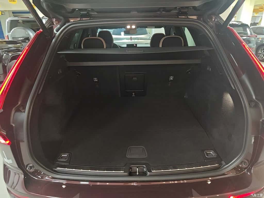 Volvo XC60, 2025 19