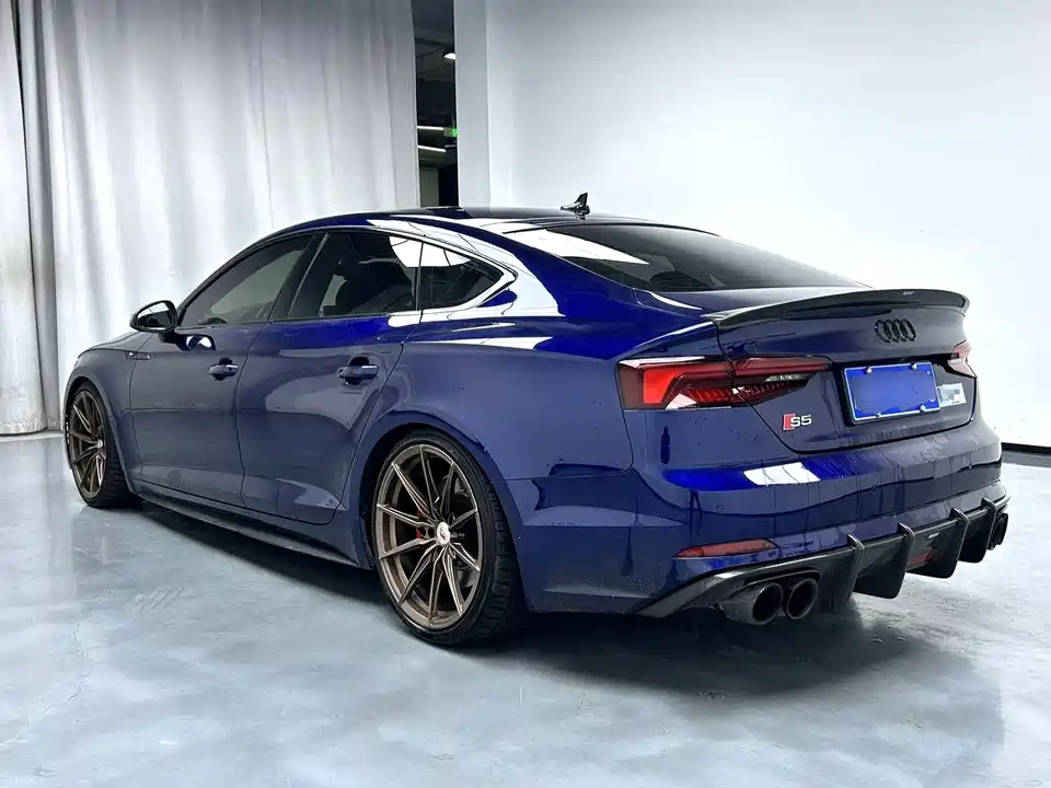 Audi S5