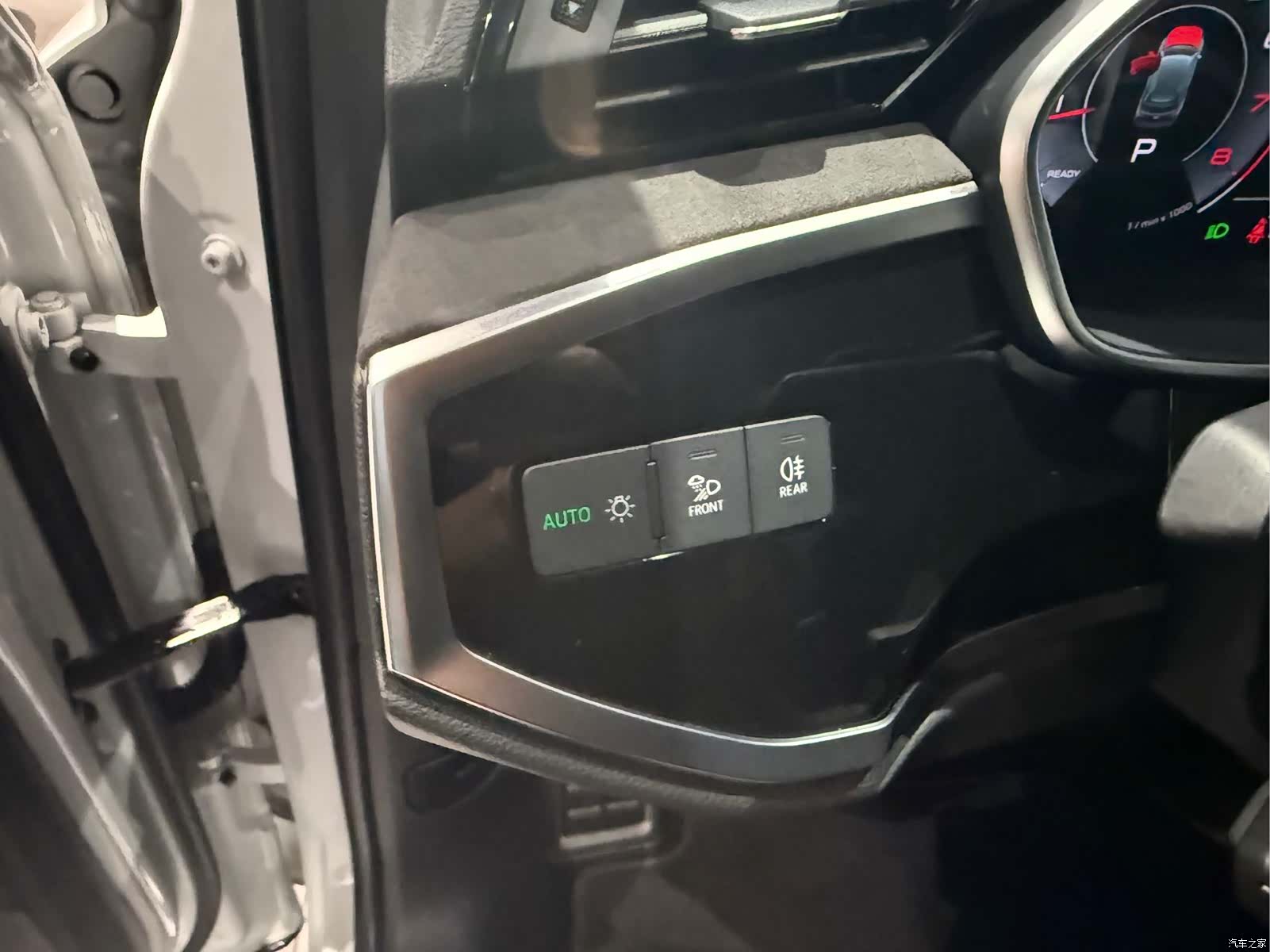 Audi Q3, 2023 11