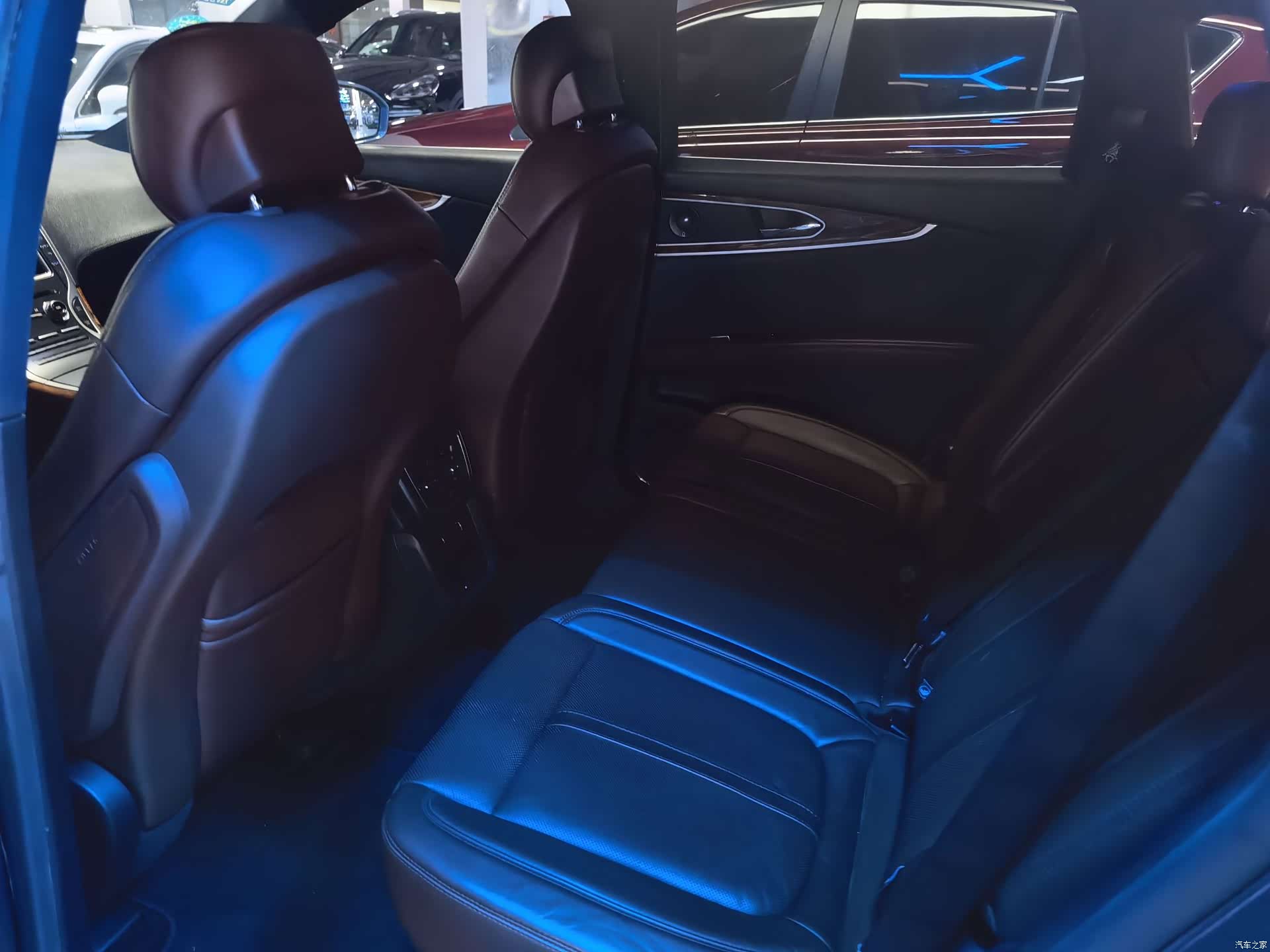 Lincoln MKX, 2018 10