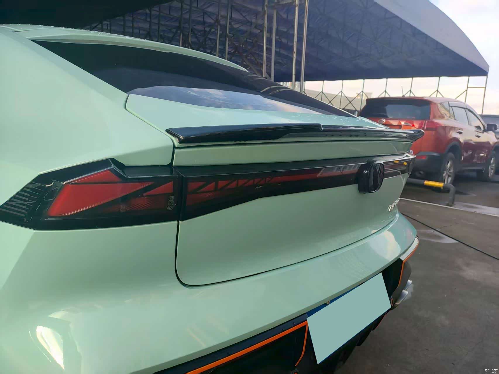 Changan UNI-V, 2022 15
