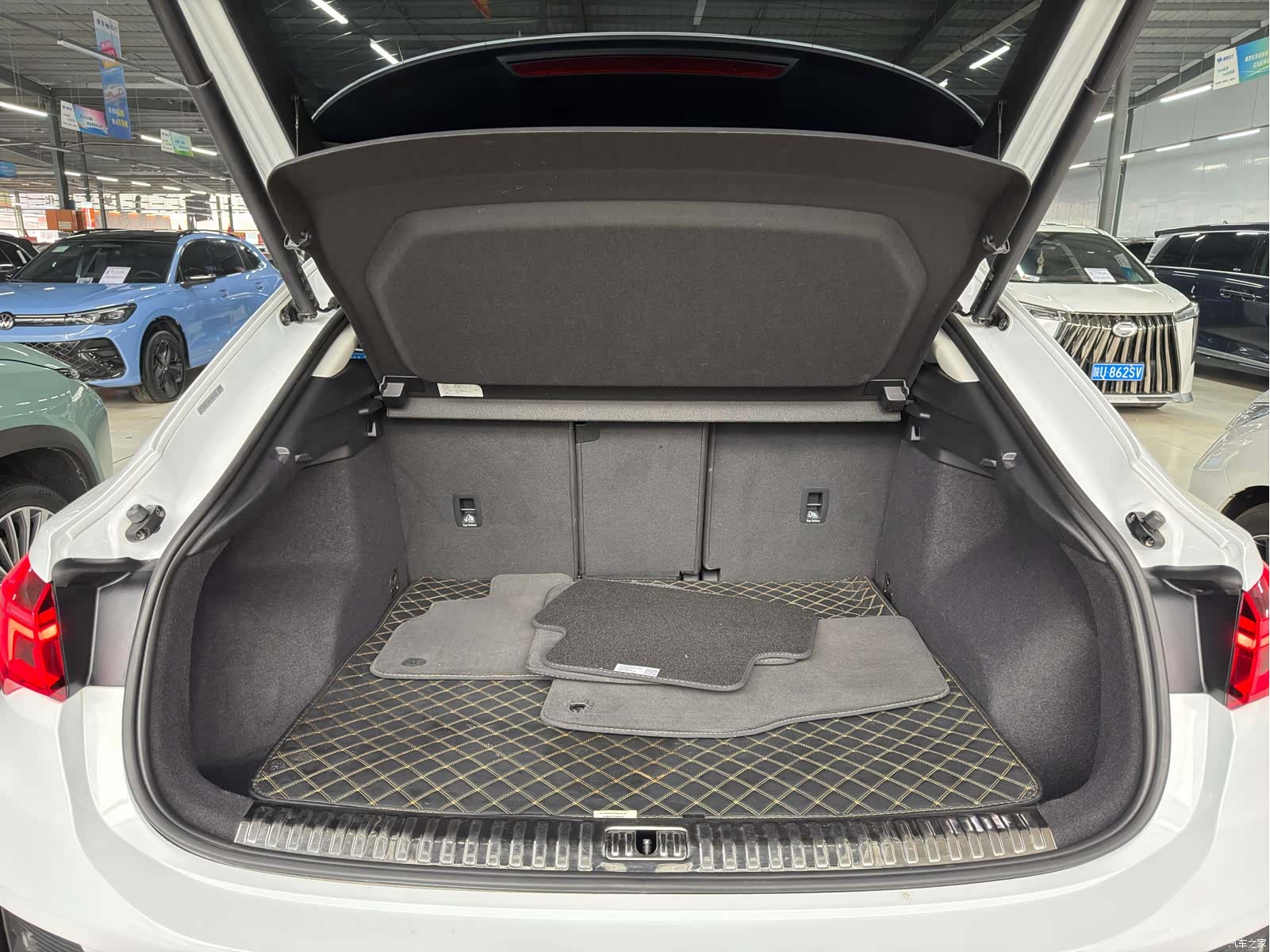 Audi Q3, 2022 17