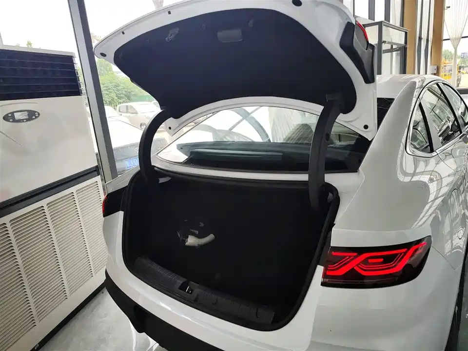 BYD Qin L