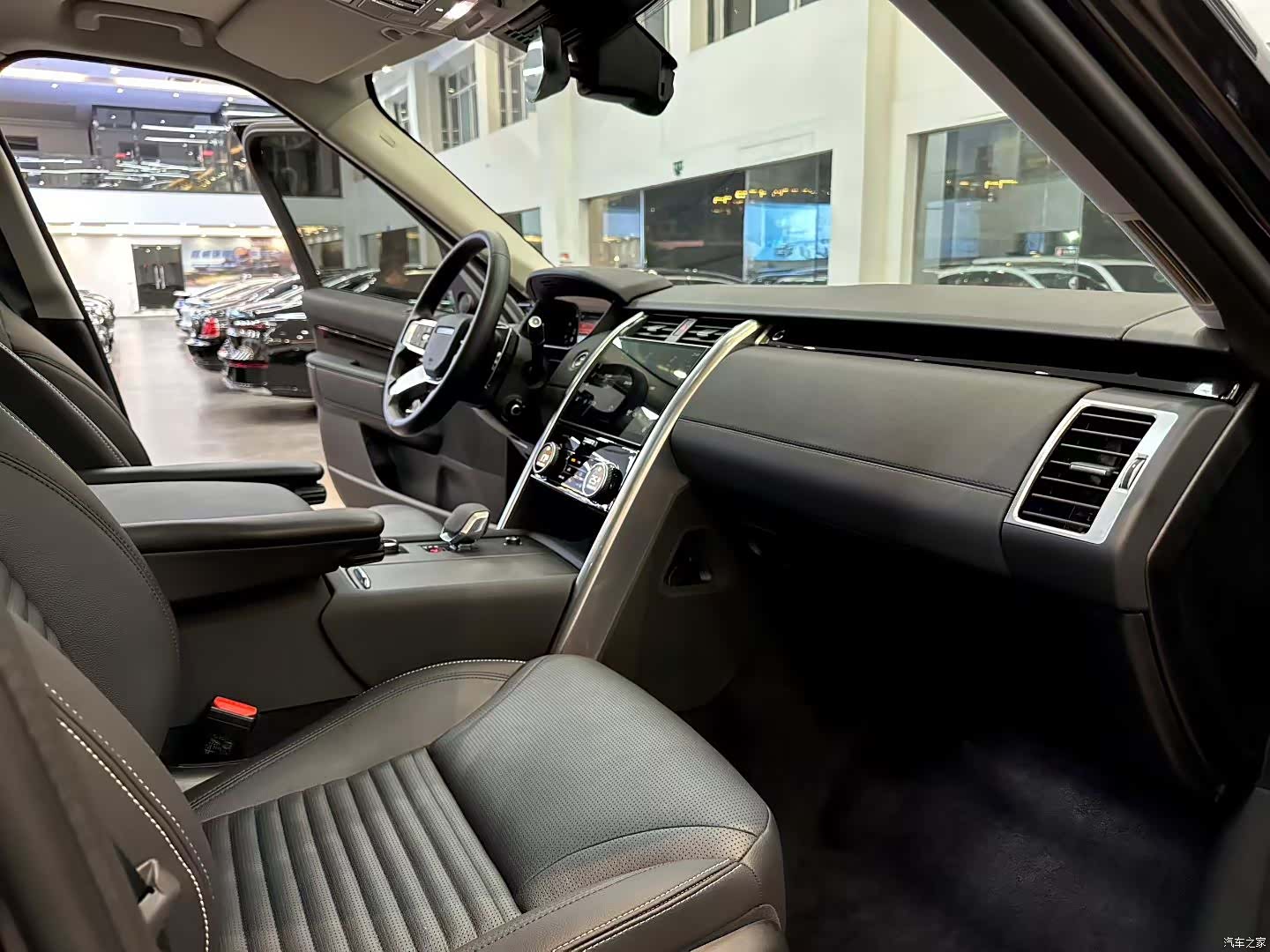 Land Rover Discovery, 2023 9