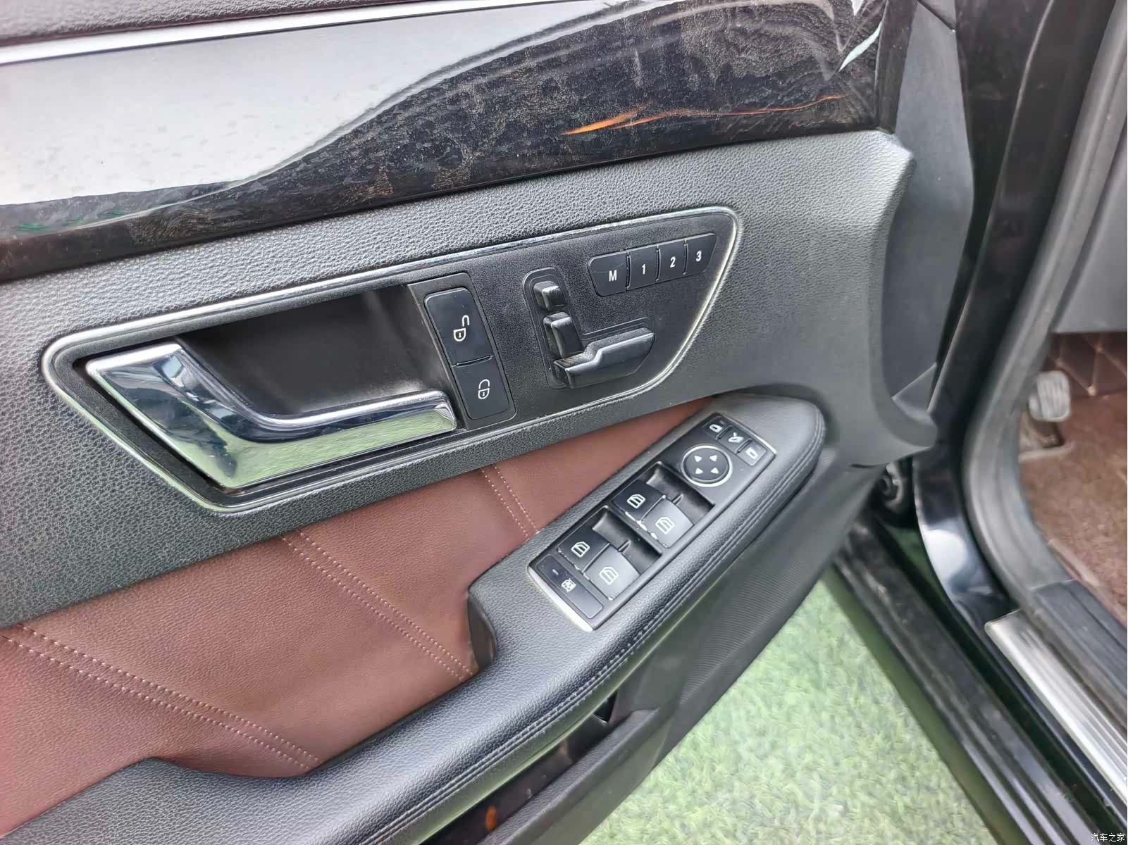 Mercedes-Benz E-Class, 2011 11