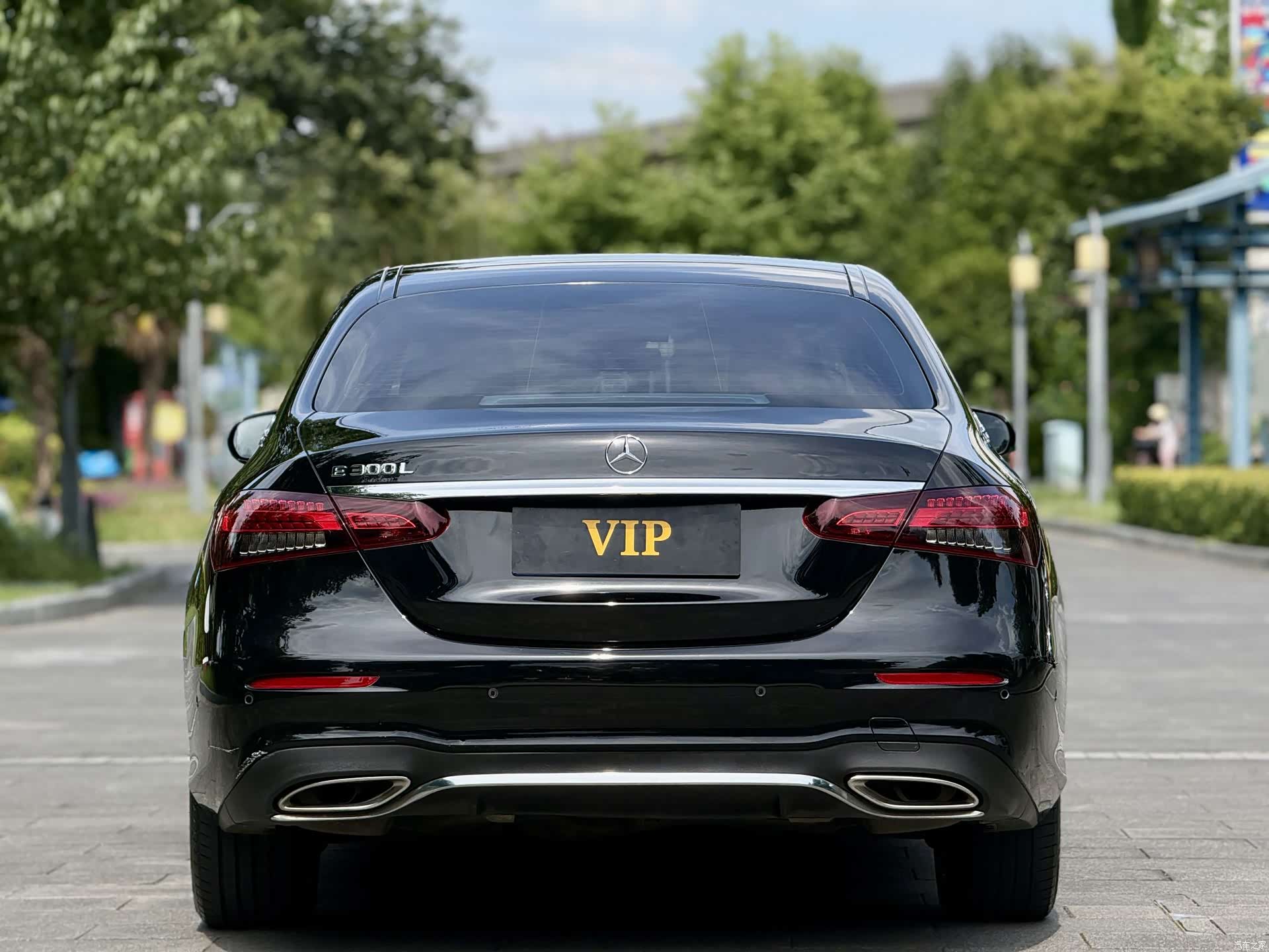 Mercedes-Benz E-Class, 2022 4