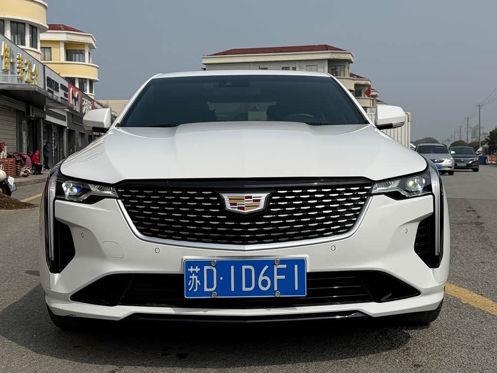 Cadillac CT4