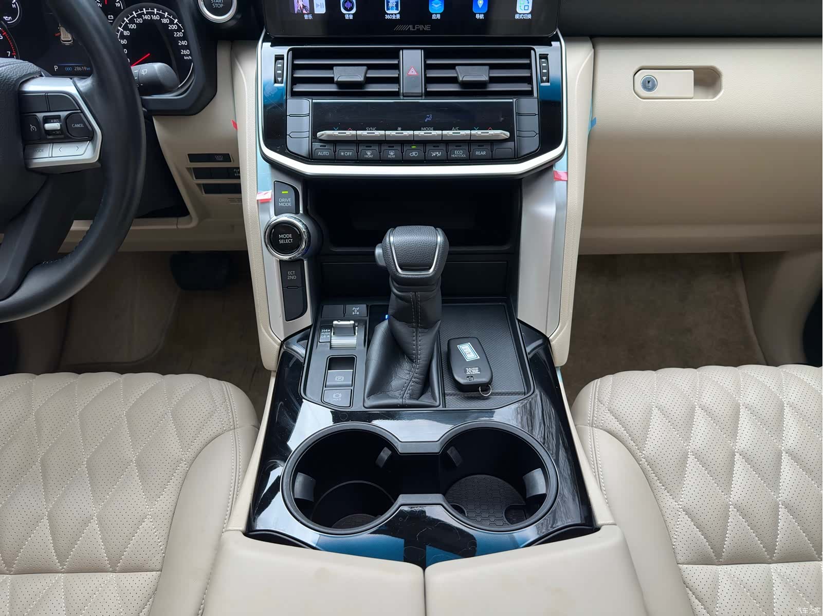 Toyota Land Cruiser, 2023 21