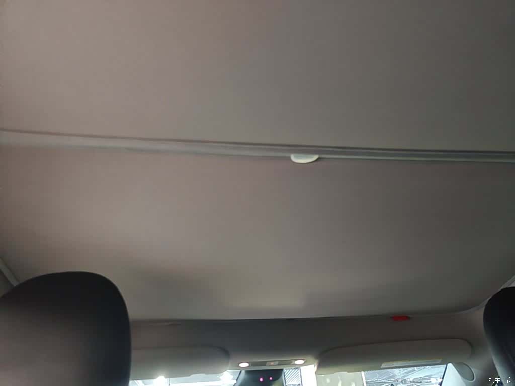 Tesla Model Y, 2023 18