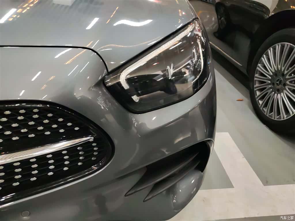 Mercedes-Benz E-Class, 2022 18