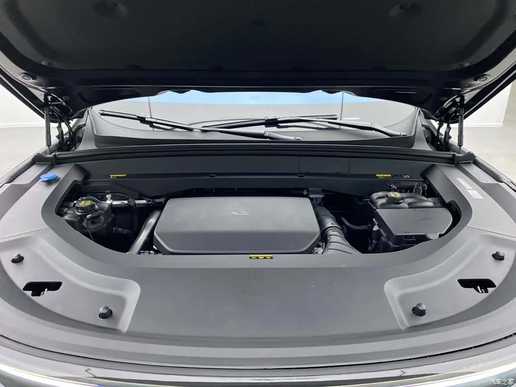 Li Auto L9, 2023 32