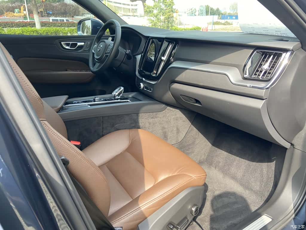 Volvo XC60, 2024 16