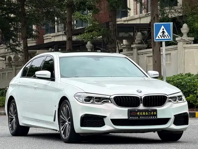 BMW 5 Series 2019 — купить из Китая под заказ