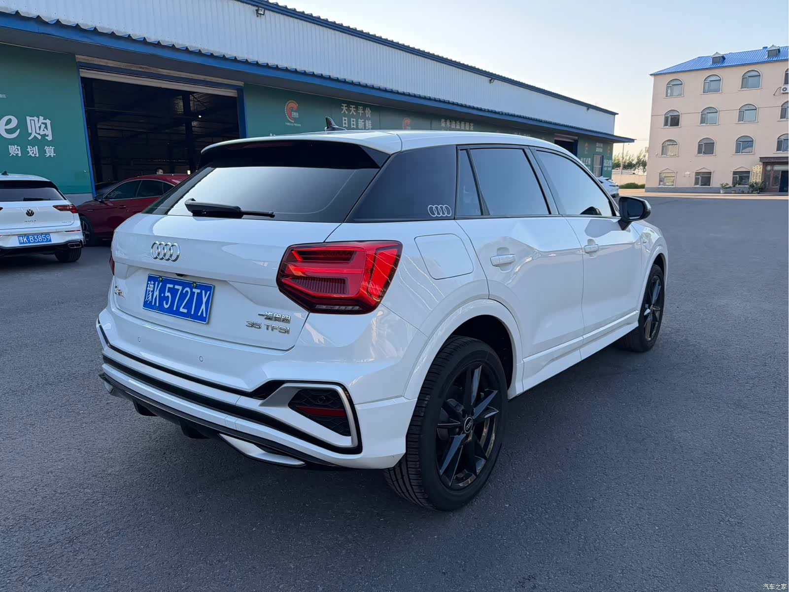 Audi Q2L, 2022 11