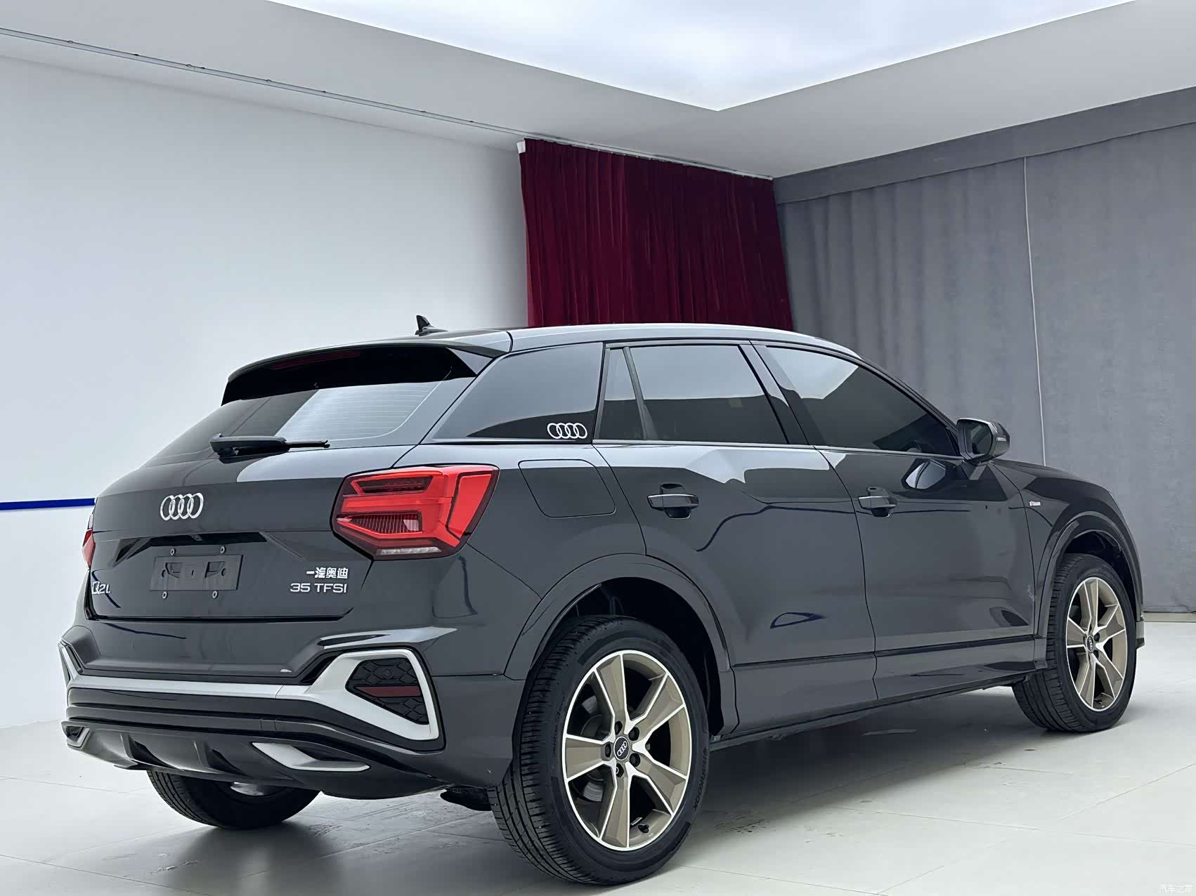 Audi Q2L, 2022 6