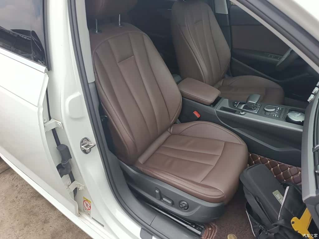 Audi A4L, 2019 20