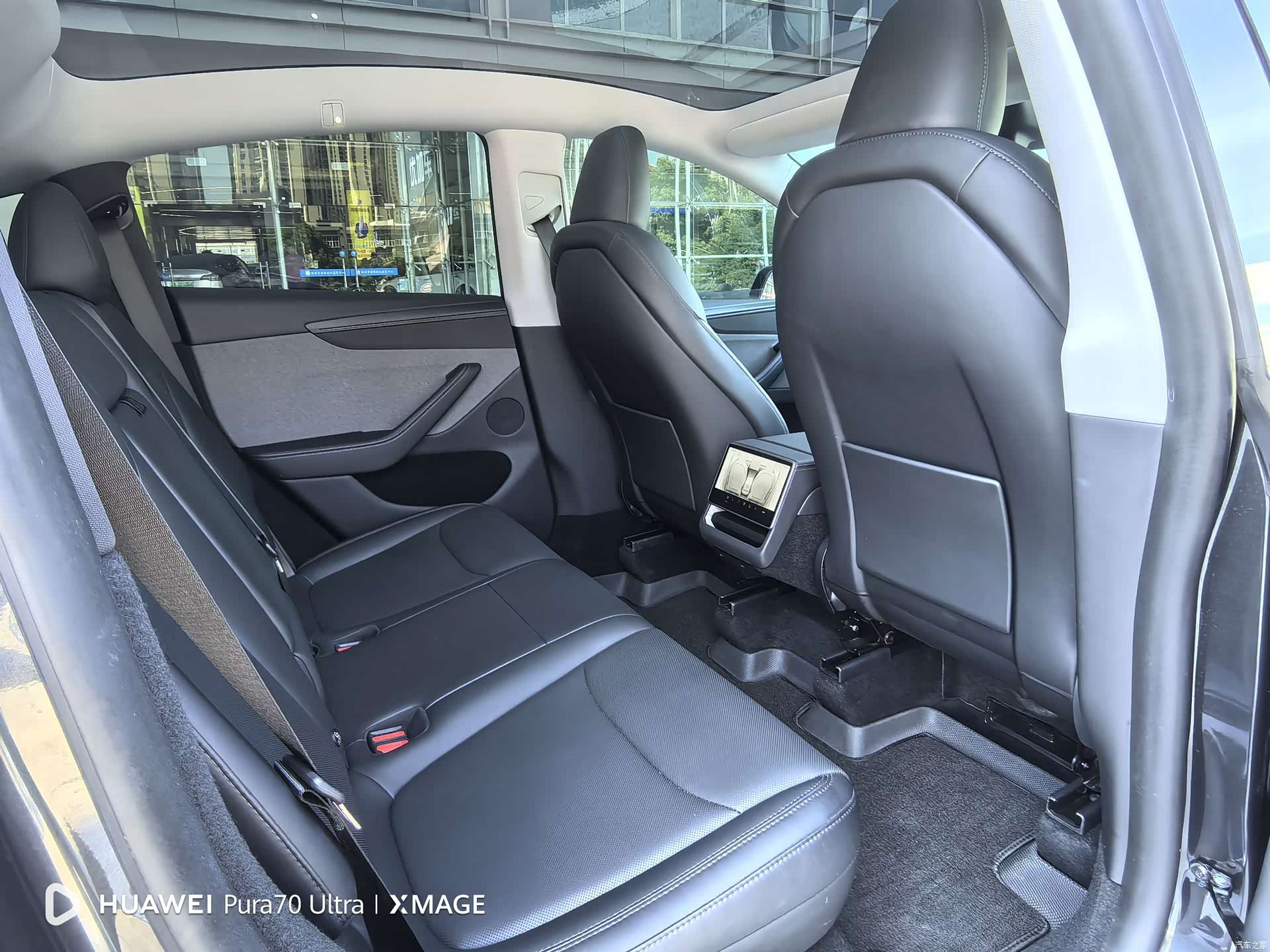 Tesla Model Y, 2025 9