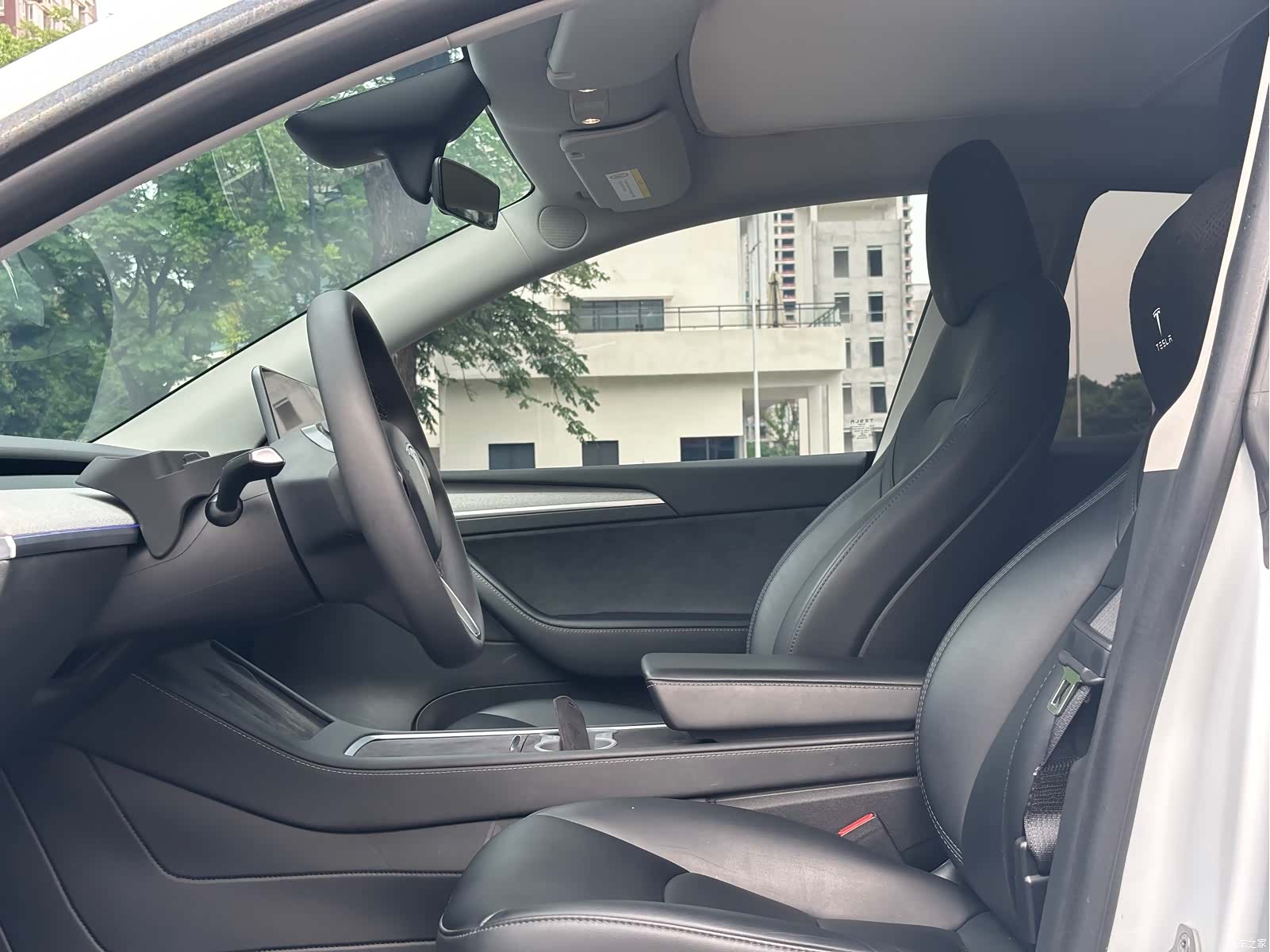Tesla Model Y, 2024 7
