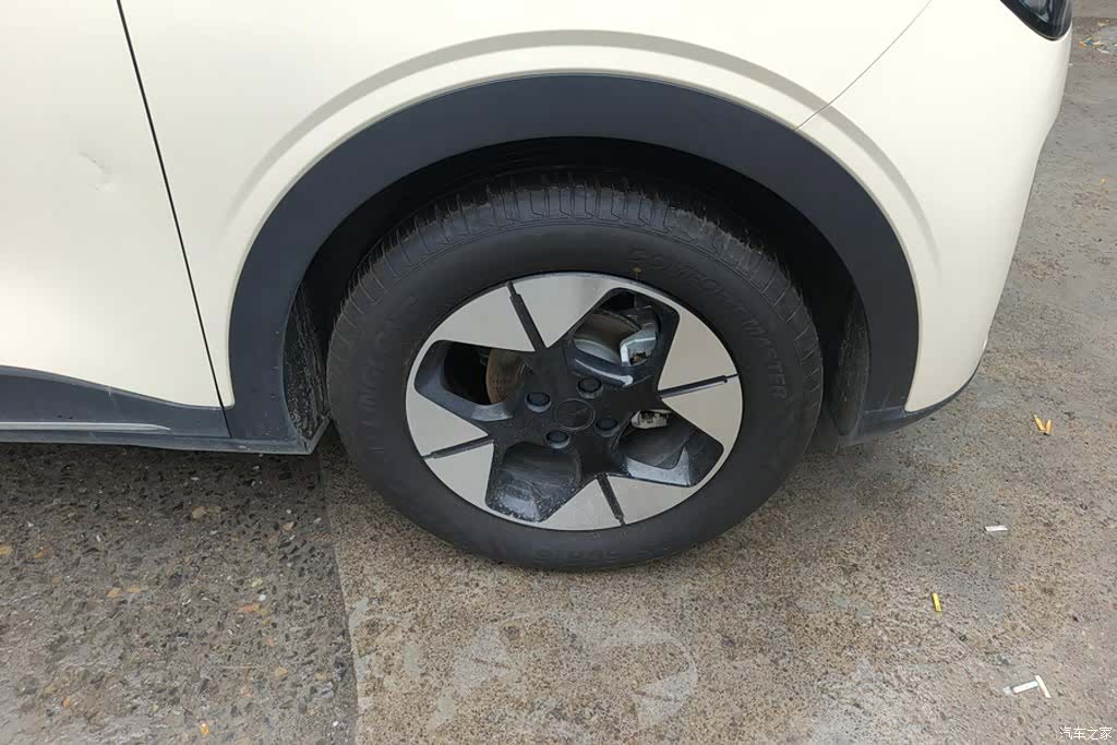 Geely Xingyuan, 2025 6