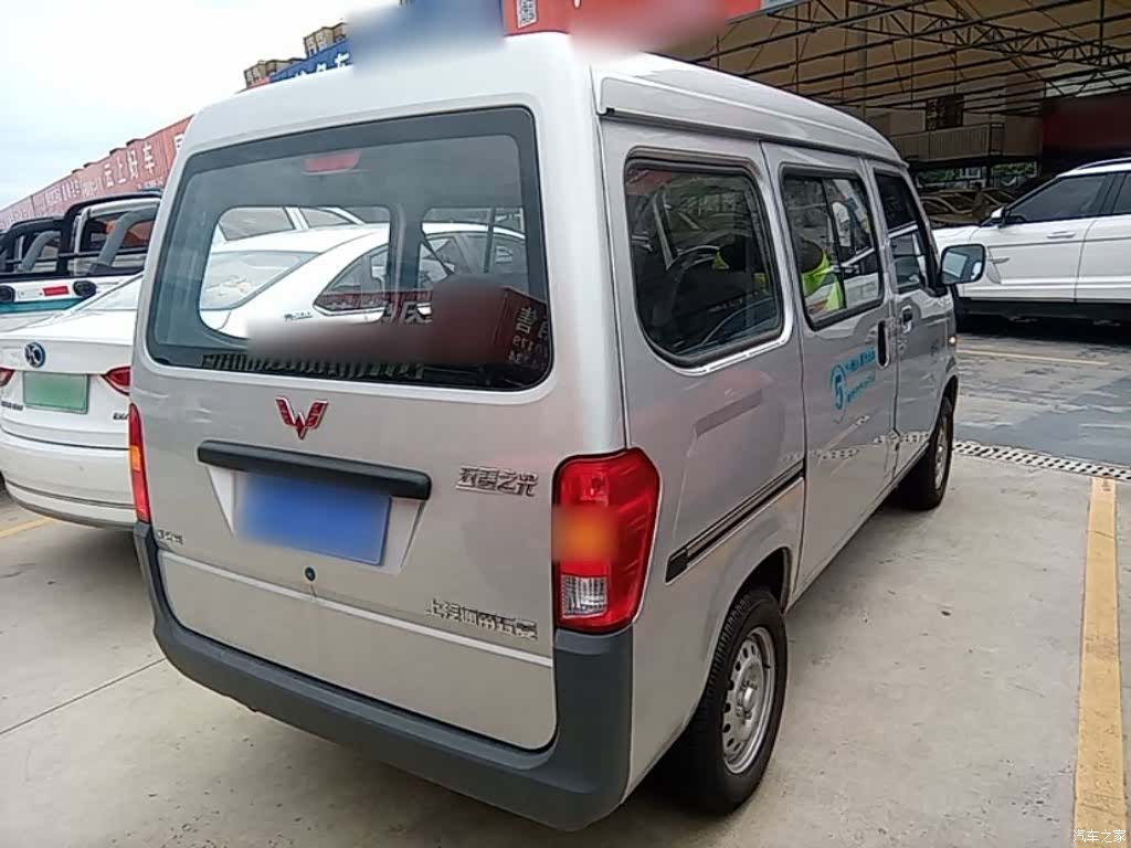 Wuling VI, 2022 7