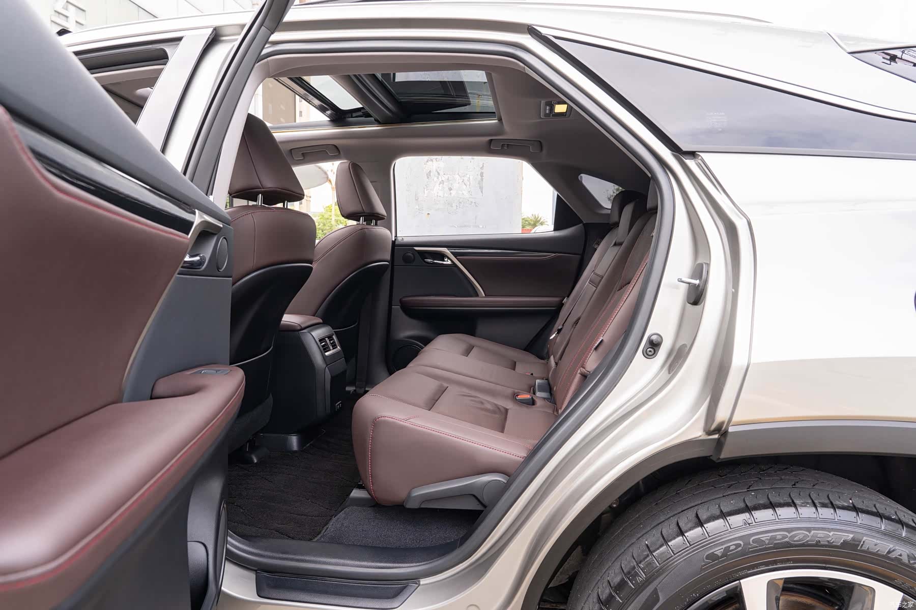 Lexus RX, 2022 10