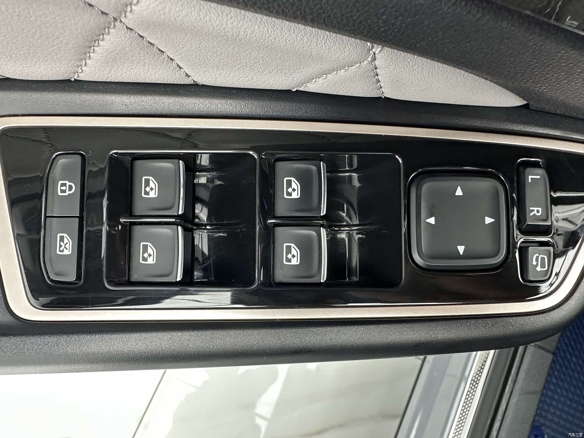 Volkswagen VS7, 2023 12