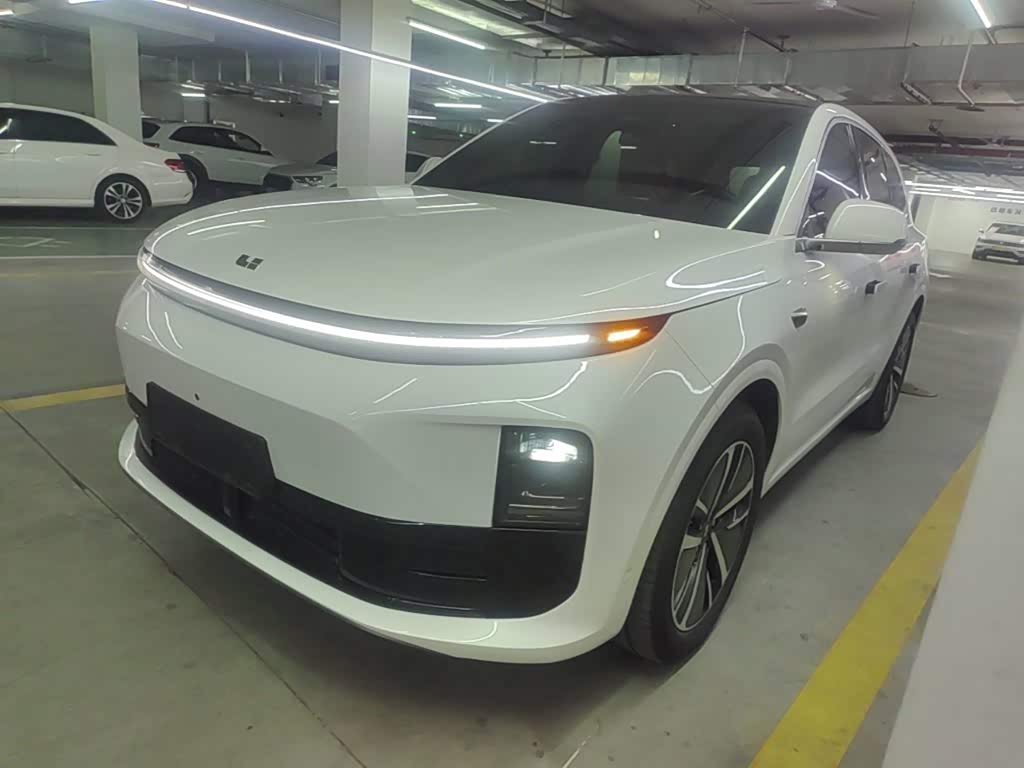 Li Auto L6