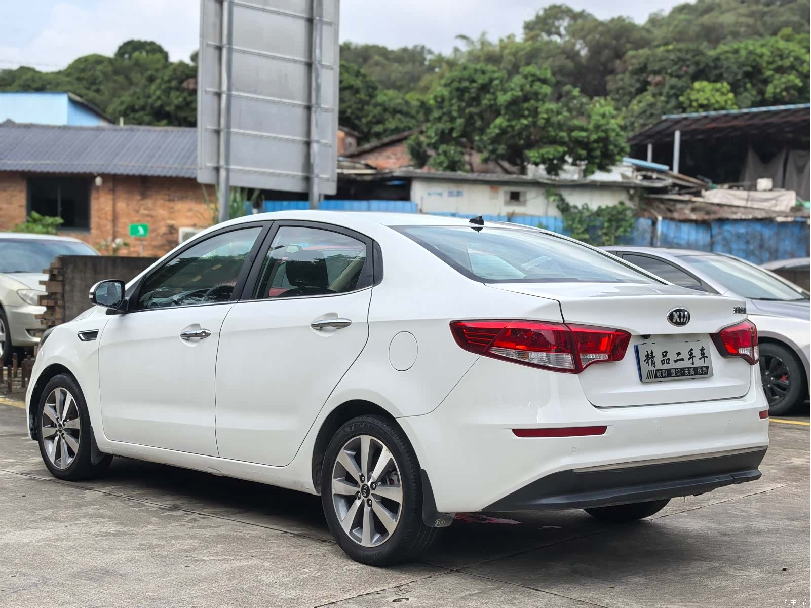 Kia K2, 2016 9