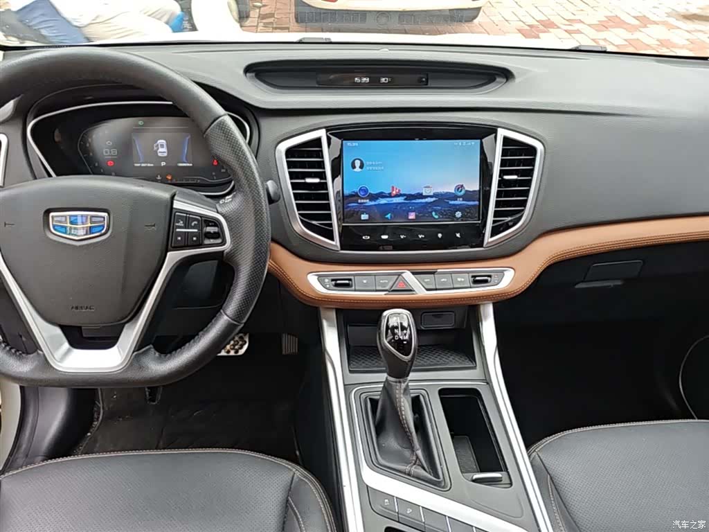 Geely X6, 2019 13
