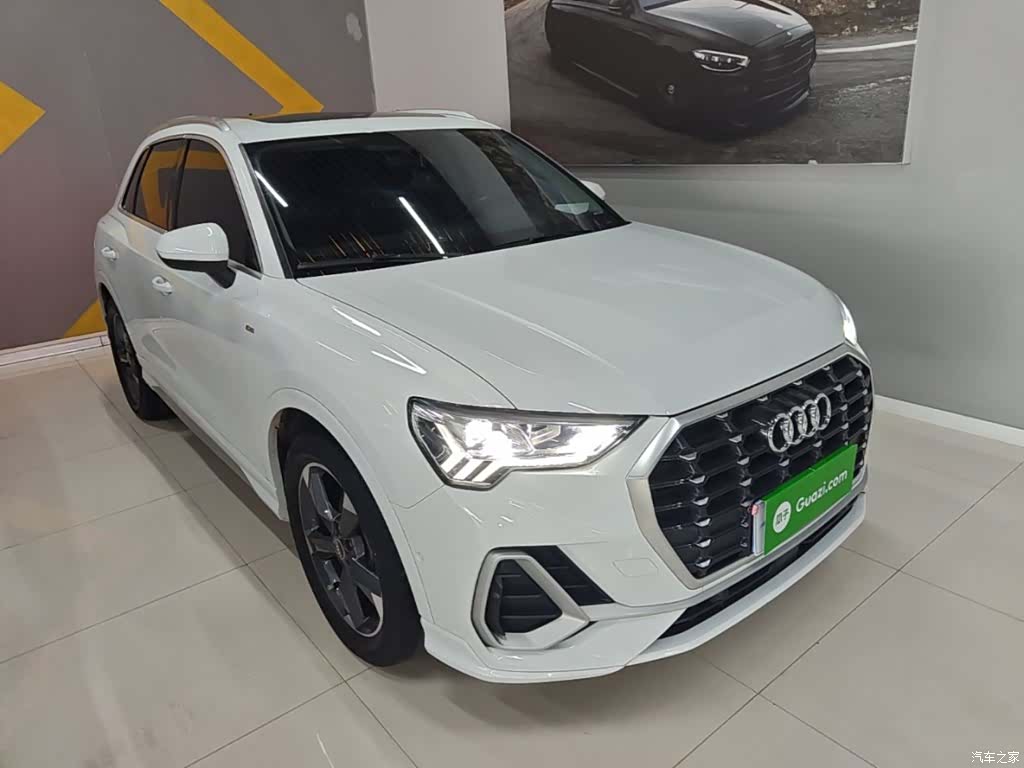 Audi Q3, 2022 4