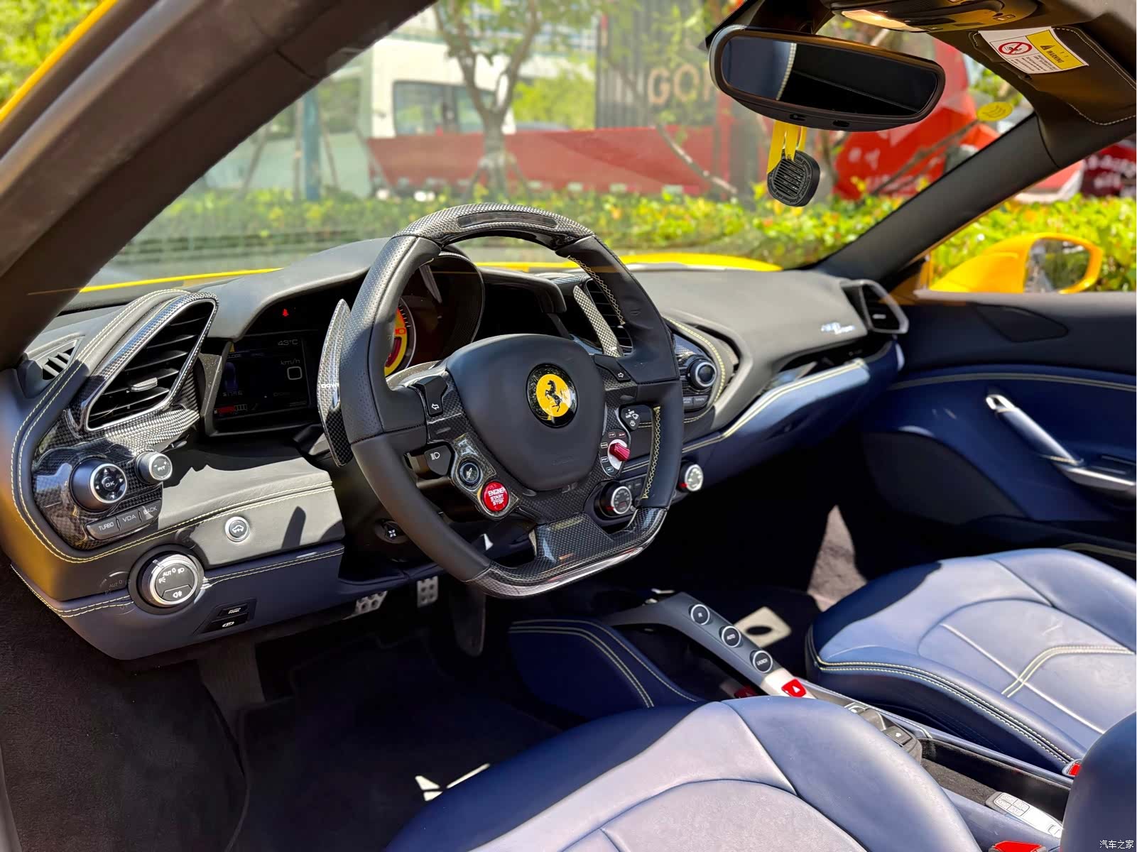 Ferrari 488, 2018 4