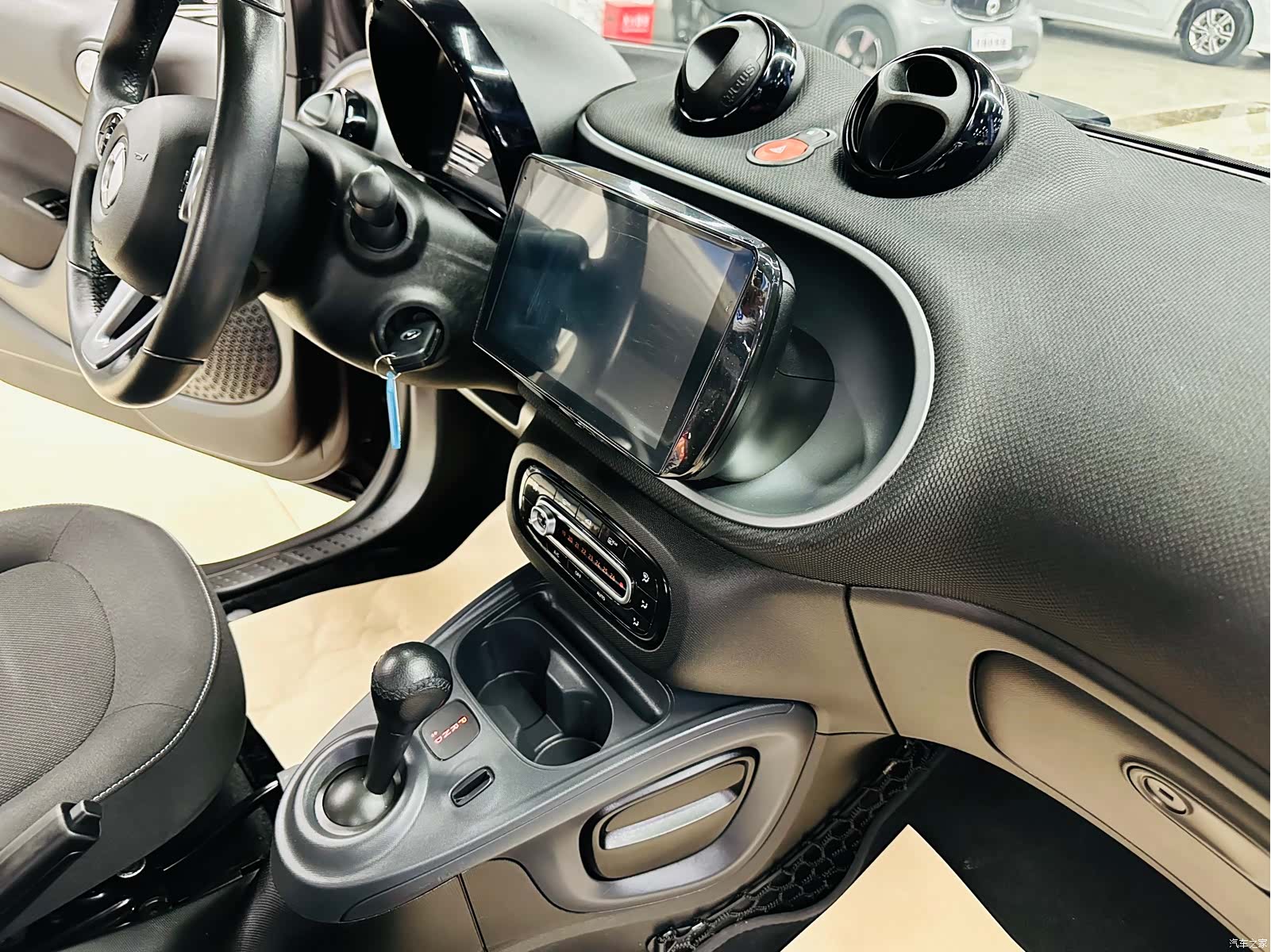 Smart Fortwo, 2019 26