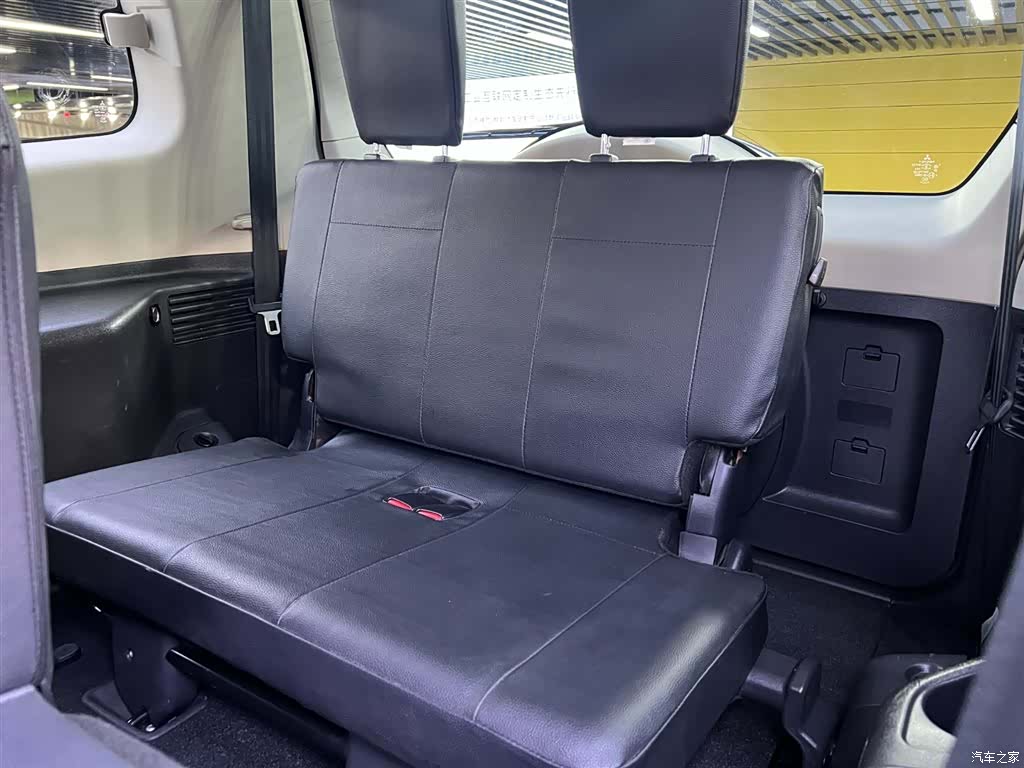 Mitsubishi Pajero, 2015 9