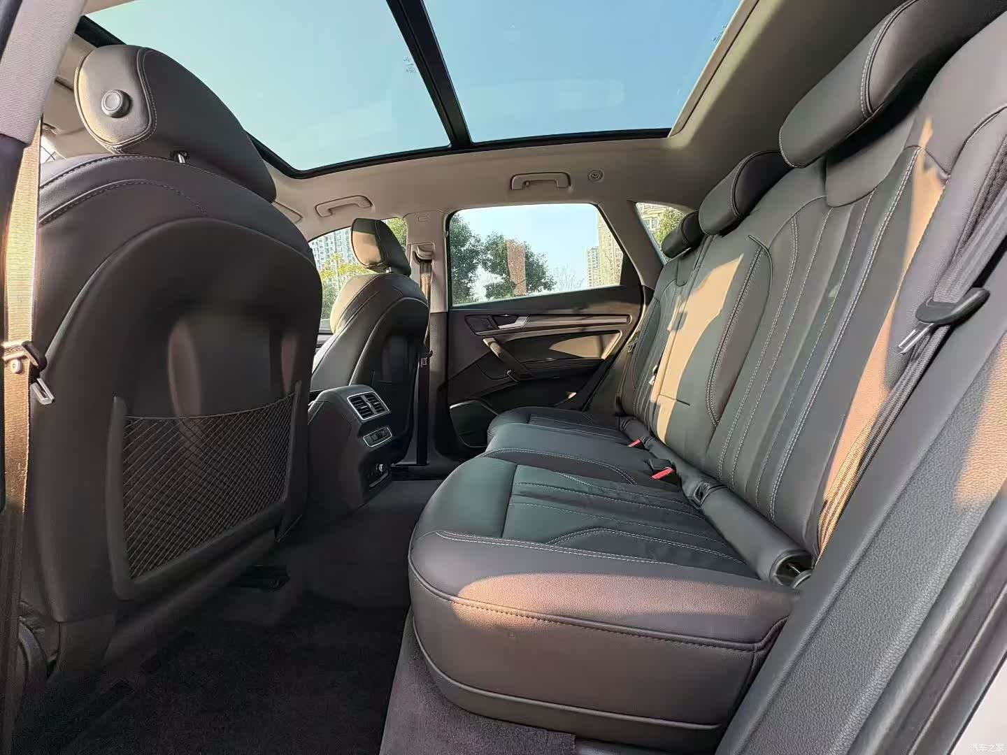 Audi Q5L, 2023 все фото