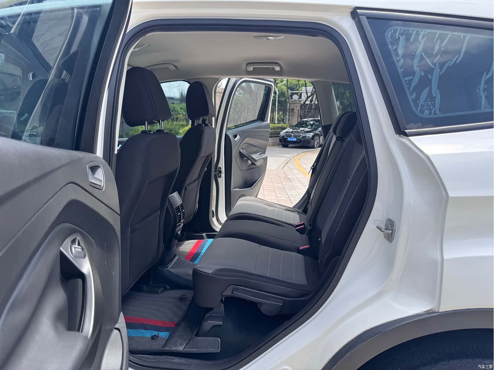 Ford Kuga, 2016 10